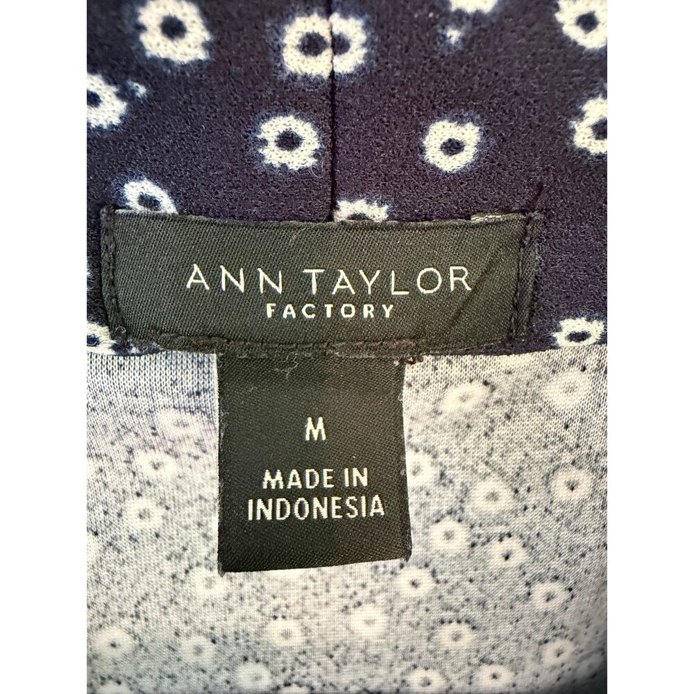 Ann Taylor Factory Navy Floral Print Blouse – Size Medium - Picture 5 of 8